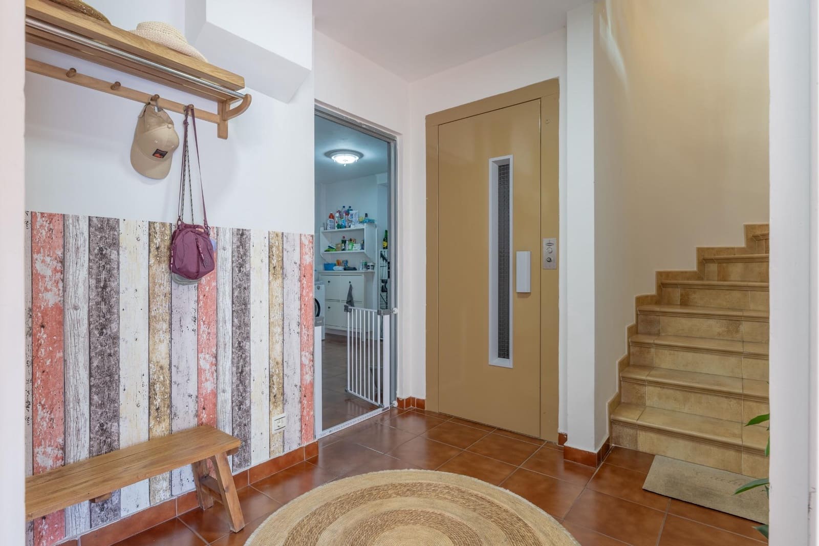 4 slaapkamer Rijtjeshuis te koop in Moana met garage - € 490.000 (Ref: 9862027)