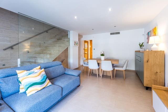 3 soverom Rekkehus til salgs i Son Ferriol, Palma de Mallorca med garasje - € 625 000 (Ref: 9927615)