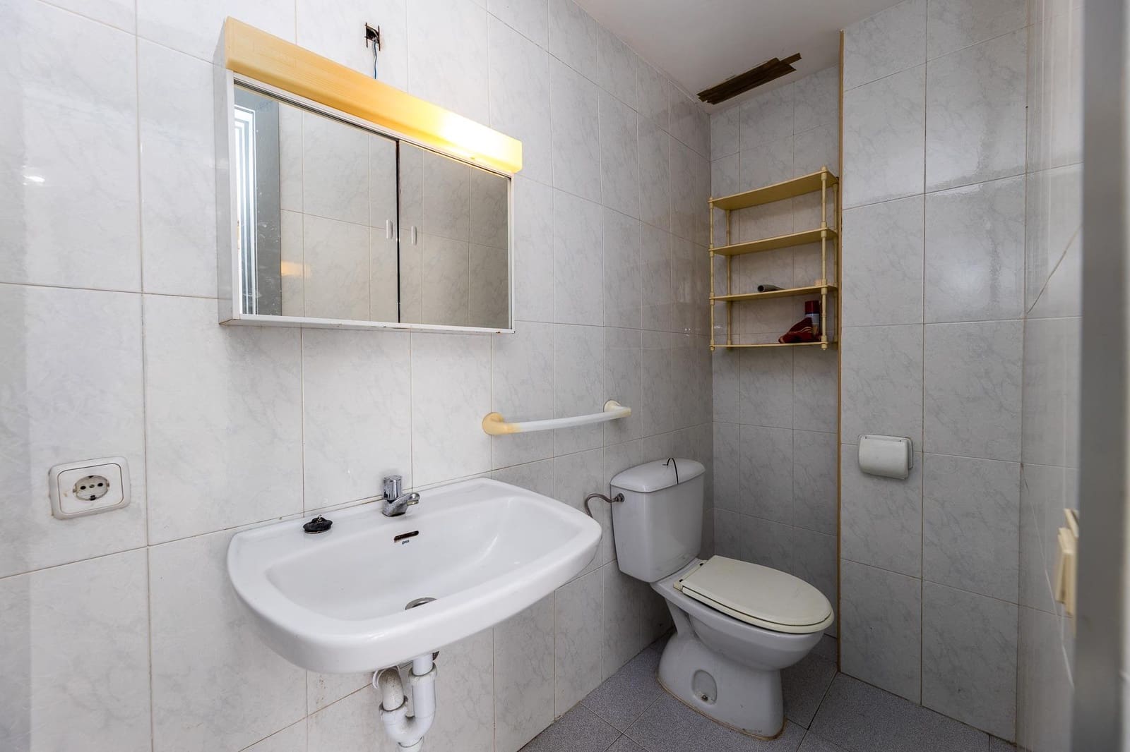 Commercial for sale in Palma de Mallorca - € 195,000 (Ref: 9929543)