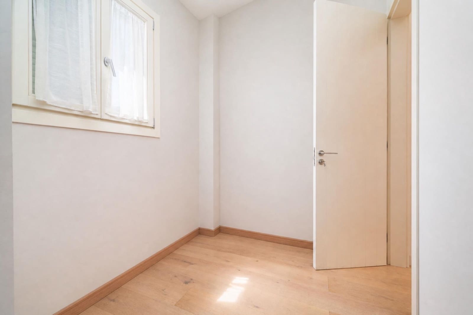 2 bedroom Apartment for sale in Palma de Mallorca with pool - € 530,000 (Ref: 9934371)