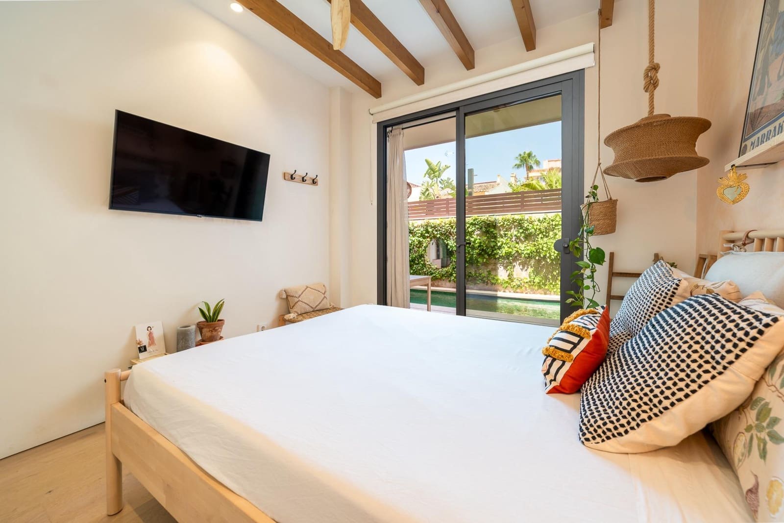 2 bedroom Apartment for sale in Palma de Mallorca with pool - € 530,000 (Ref: 9934371)