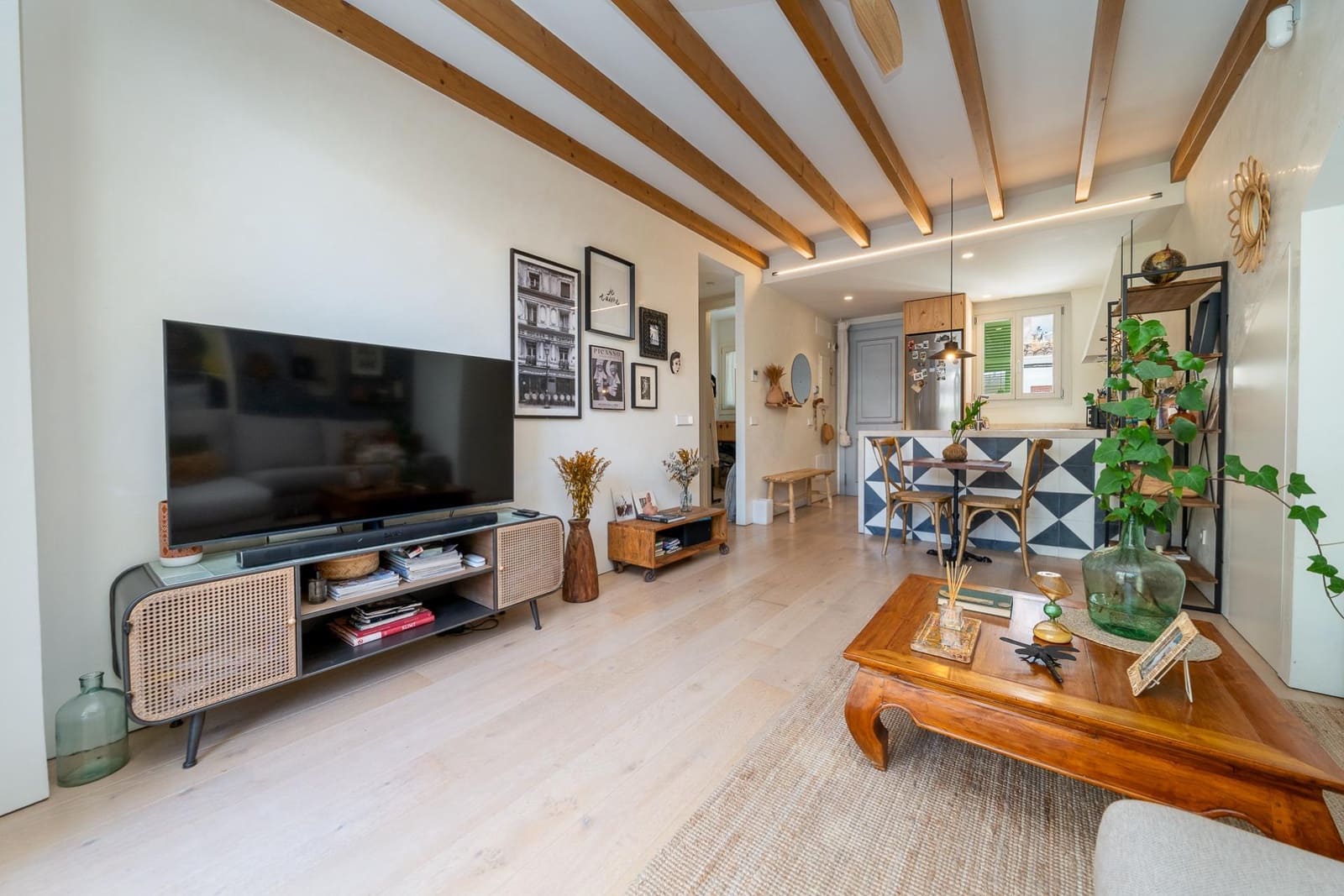 2 bedroom Apartment for sale in Palma de Mallorca with pool - € 530,000 (Ref: 9934371)
