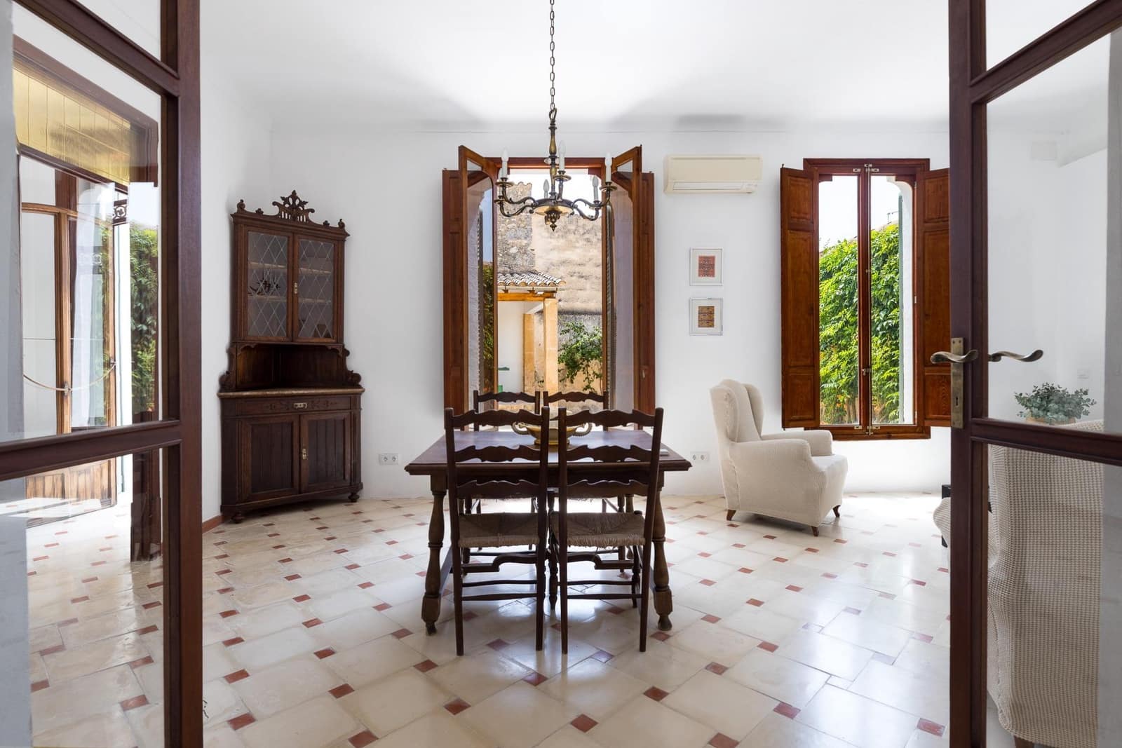 6 chambre Maison de Ville à vendre à Sant Joan - 1 390 000 € (Ref: 9994389)