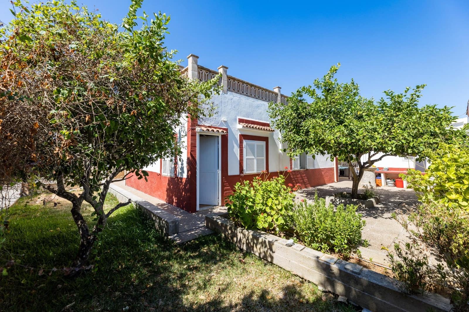 4 sypialnia Willa na sprzedaż w Llucmajor z basenem garażem - 630 000 € (Ref: 9994390)