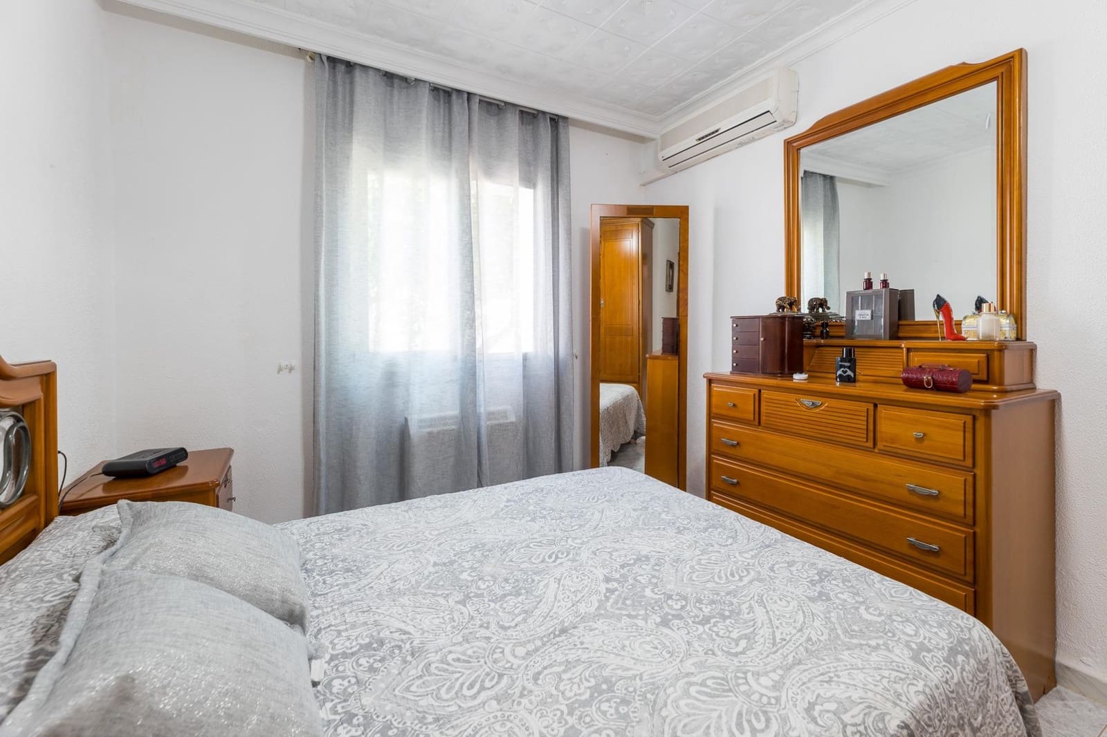 4 bedroom Villa for sale in Llucmajor with pool garage - € 630,000 (Ref: 9994390)