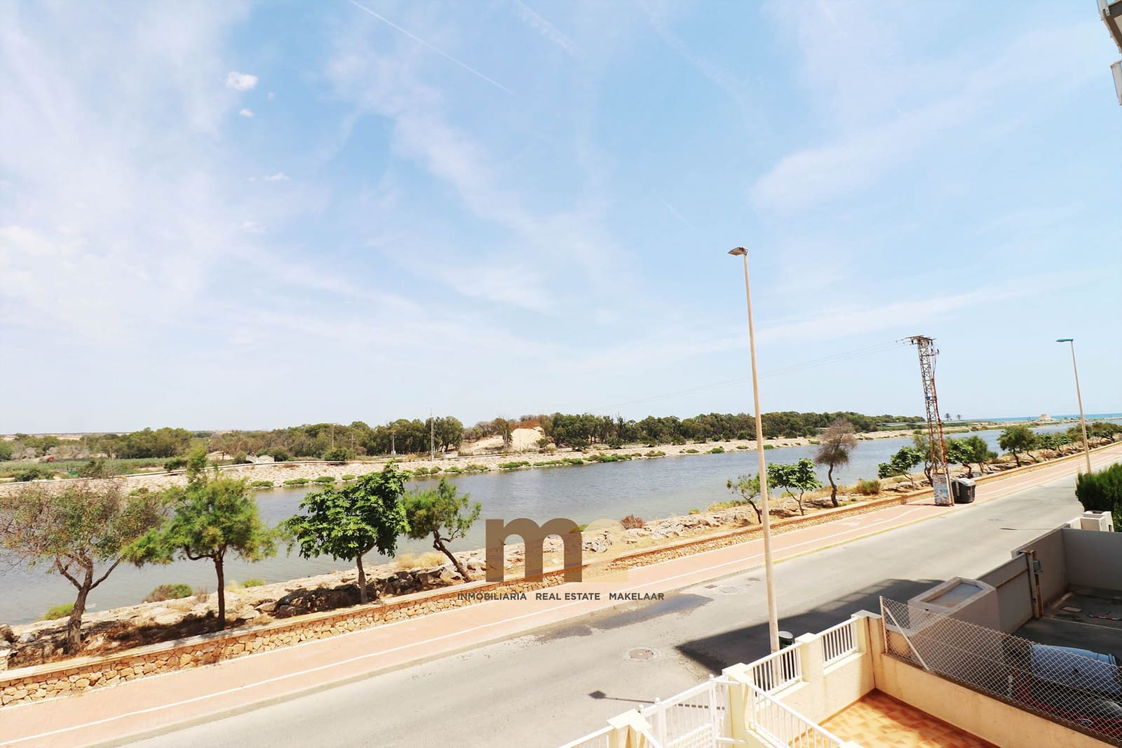 2 soveværelse Lejlighed til salg i Guardamar del Segura med swimmingpool garage - € 164.000 (Ref: 10012216)