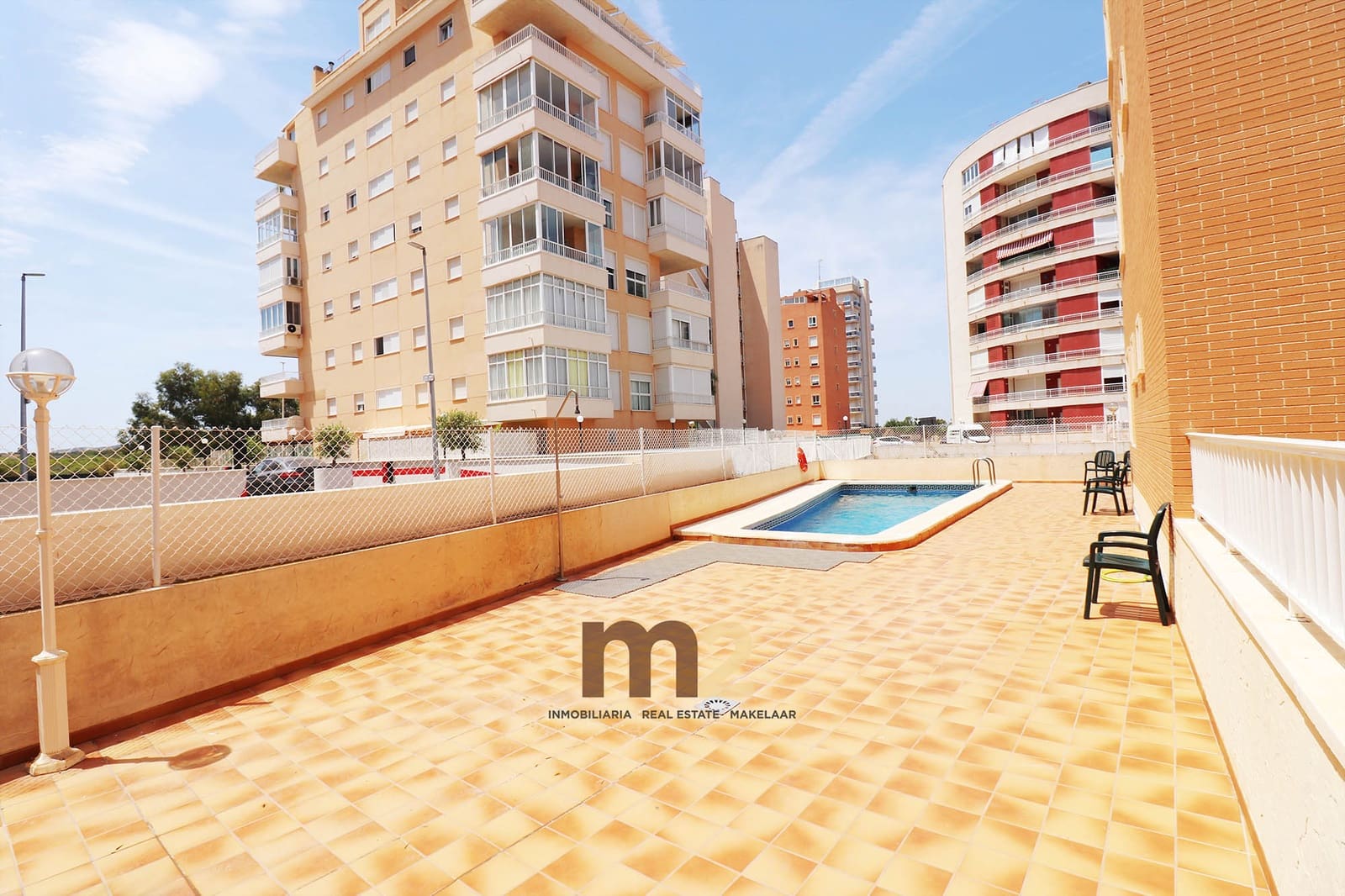 2 soveværelse Lejlighed til salg i Guardamar del Segura med swimmingpool garage - € 164.000 (Ref: 10012216)