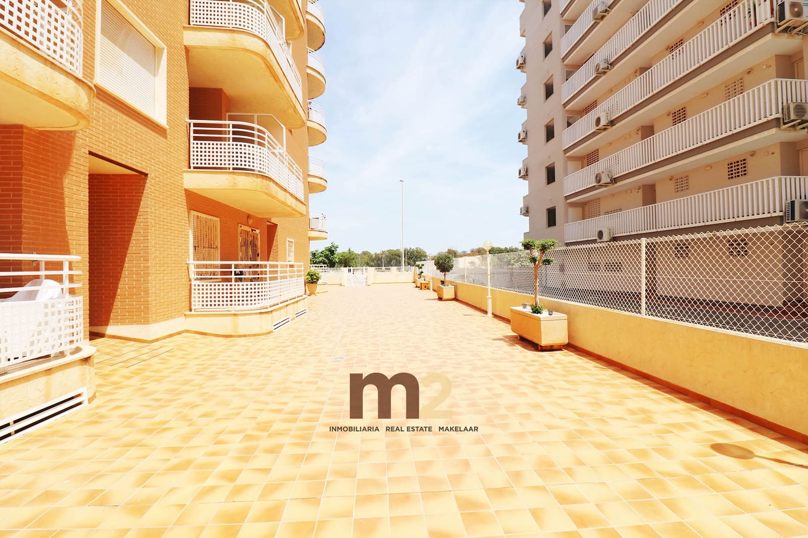 2 soveværelse Lejlighed til salg i Guardamar del Segura med swimmingpool garage - € 164.000 (Ref: 10012216)