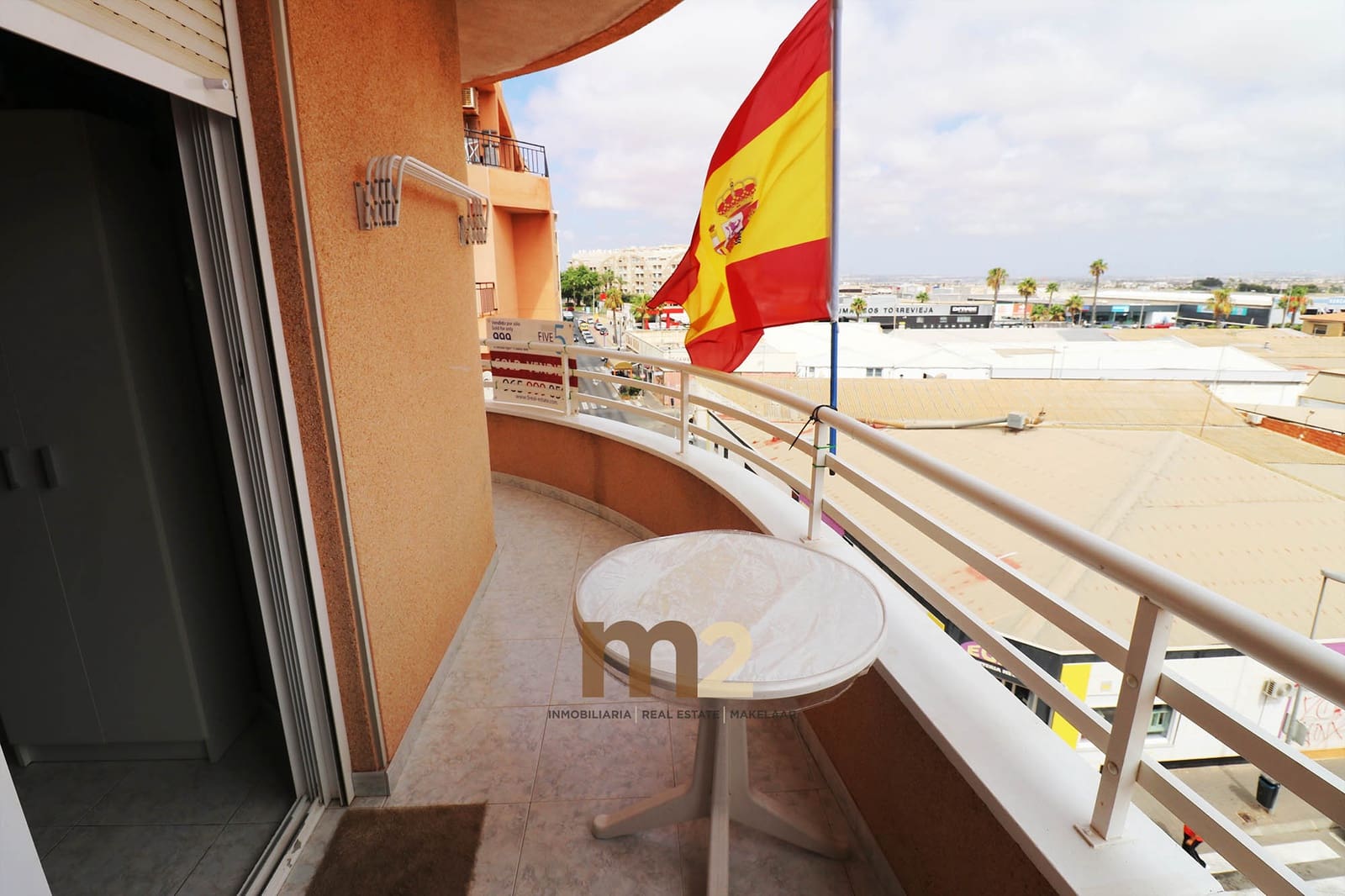2 soveværelse Lejlighed til salg i Torrevieja med swimmingpool - € 139.000 (Ref: 10012343)