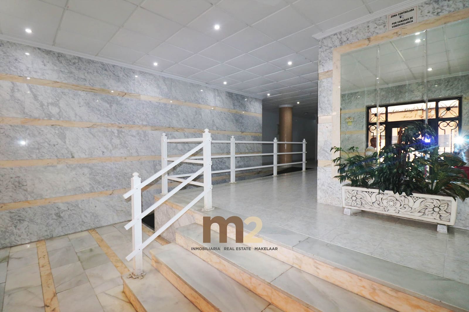 2 soveværelse Lejlighed til salg i Torrevieja med swimmingpool - € 139.000 (Ref: 10012343)
