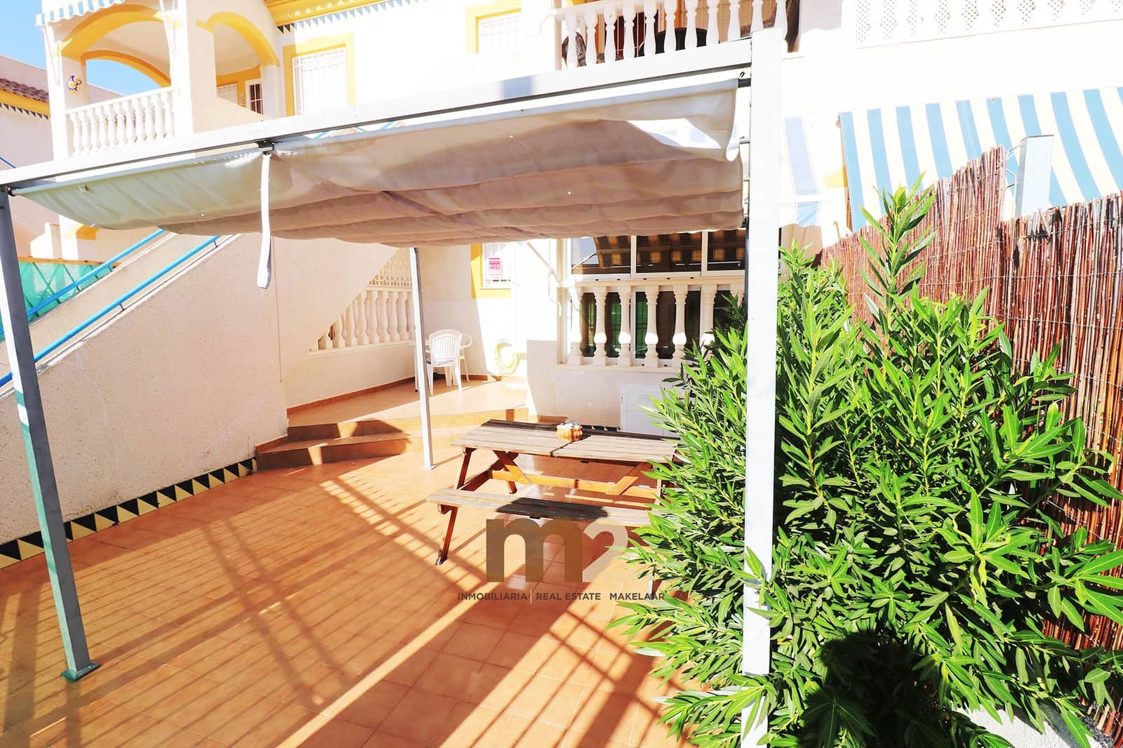2 makuuhuone Bungalow myytävänä paikassa Guardamar del Segura mukana uima-altaan 
autotalli - 154 900 € (Ref: 10014818)