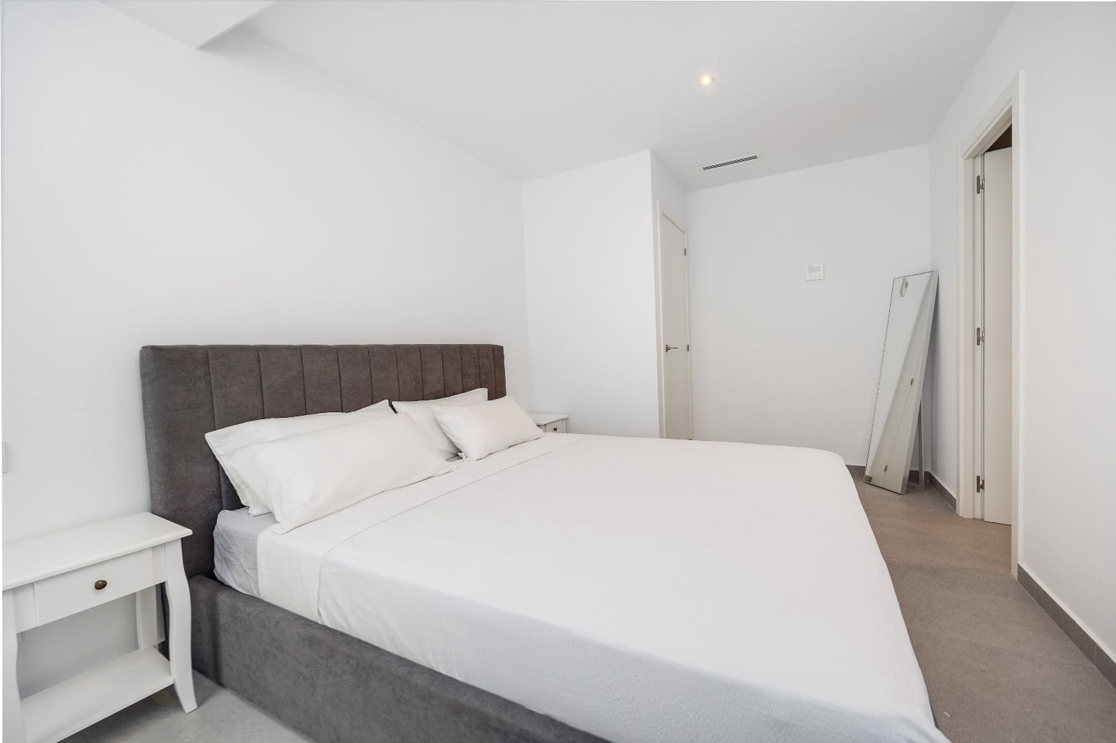 4 chambre Appartement à vendre à Guardamar del Segura avec piscine garage - 390 000 € (Ref: 10035661)
