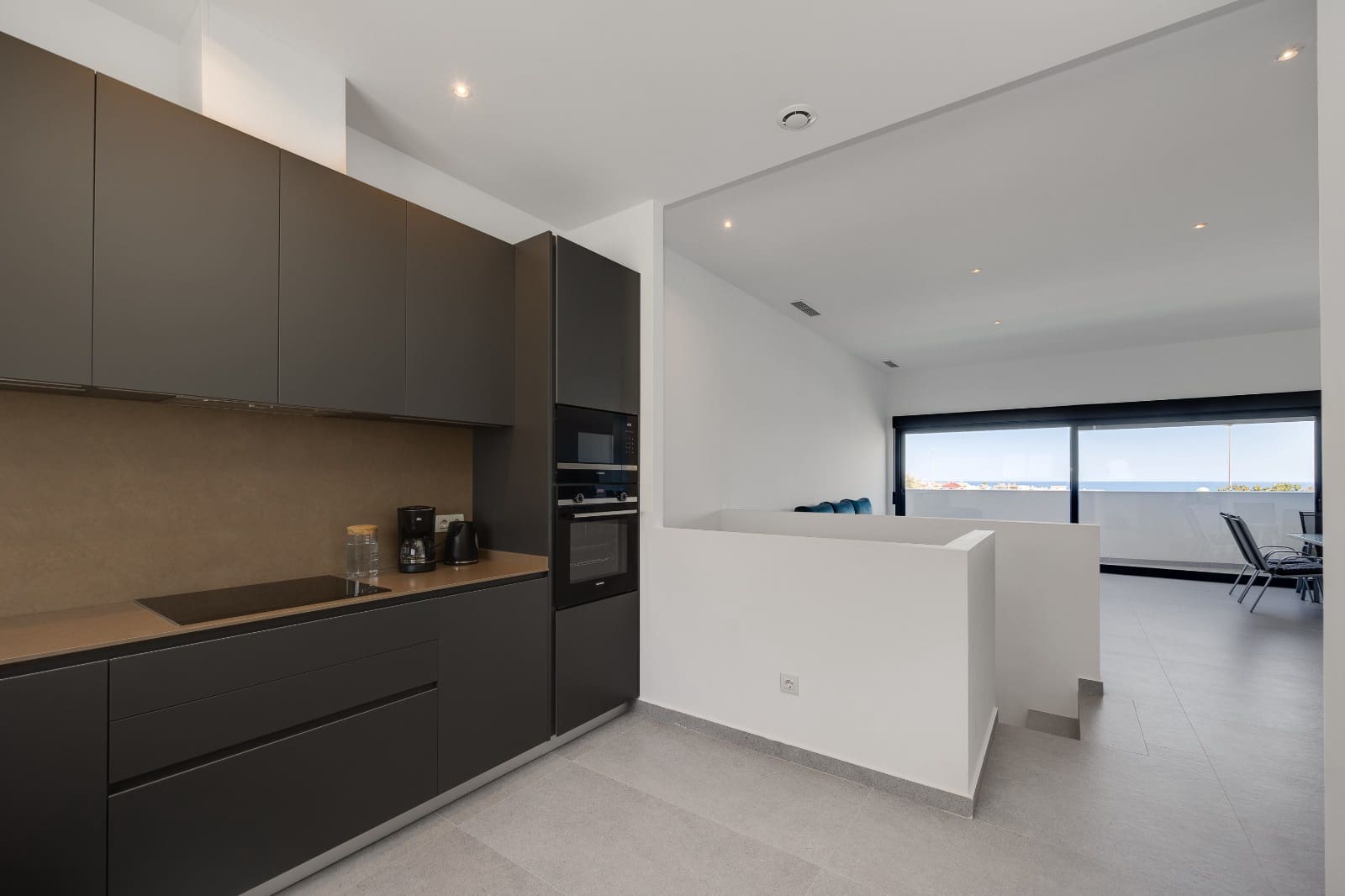 4 chambre Appartement à vendre à Guardamar del Segura avec piscine garage - 390 000 € (Ref: 10035661)