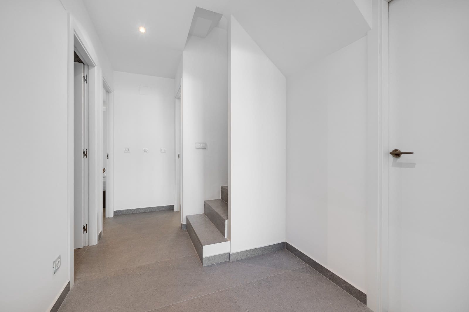 4 chambre Appartement à vendre à Guardamar del Segura avec piscine garage - 390 000 € (Ref: 10035661)