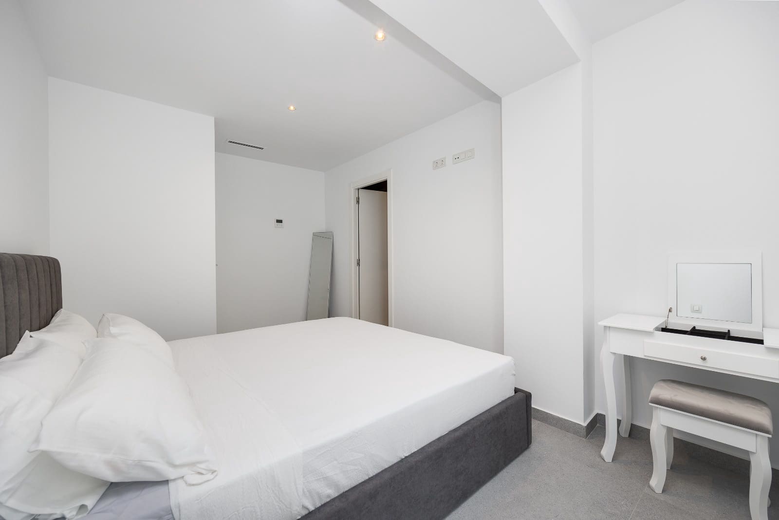 4 chambre Appartement à vendre à Guardamar del Segura avec piscine garage - 390 000 € (Ref: 10035661)