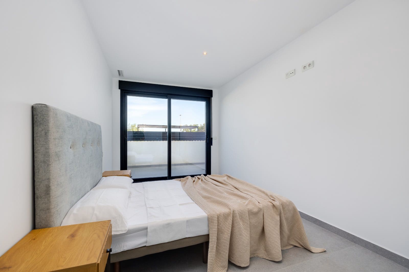 4 chambre Appartement à vendre à Guardamar del Segura avec piscine garage - 390 000 € (Ref: 10035661)