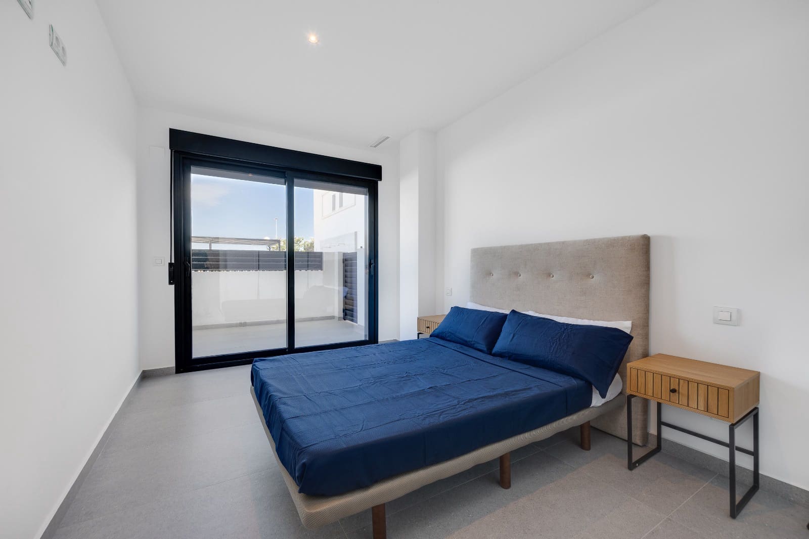 4 chambre Appartement à vendre à Guardamar del Segura avec piscine garage - 390 000 € (Ref: 10035661)