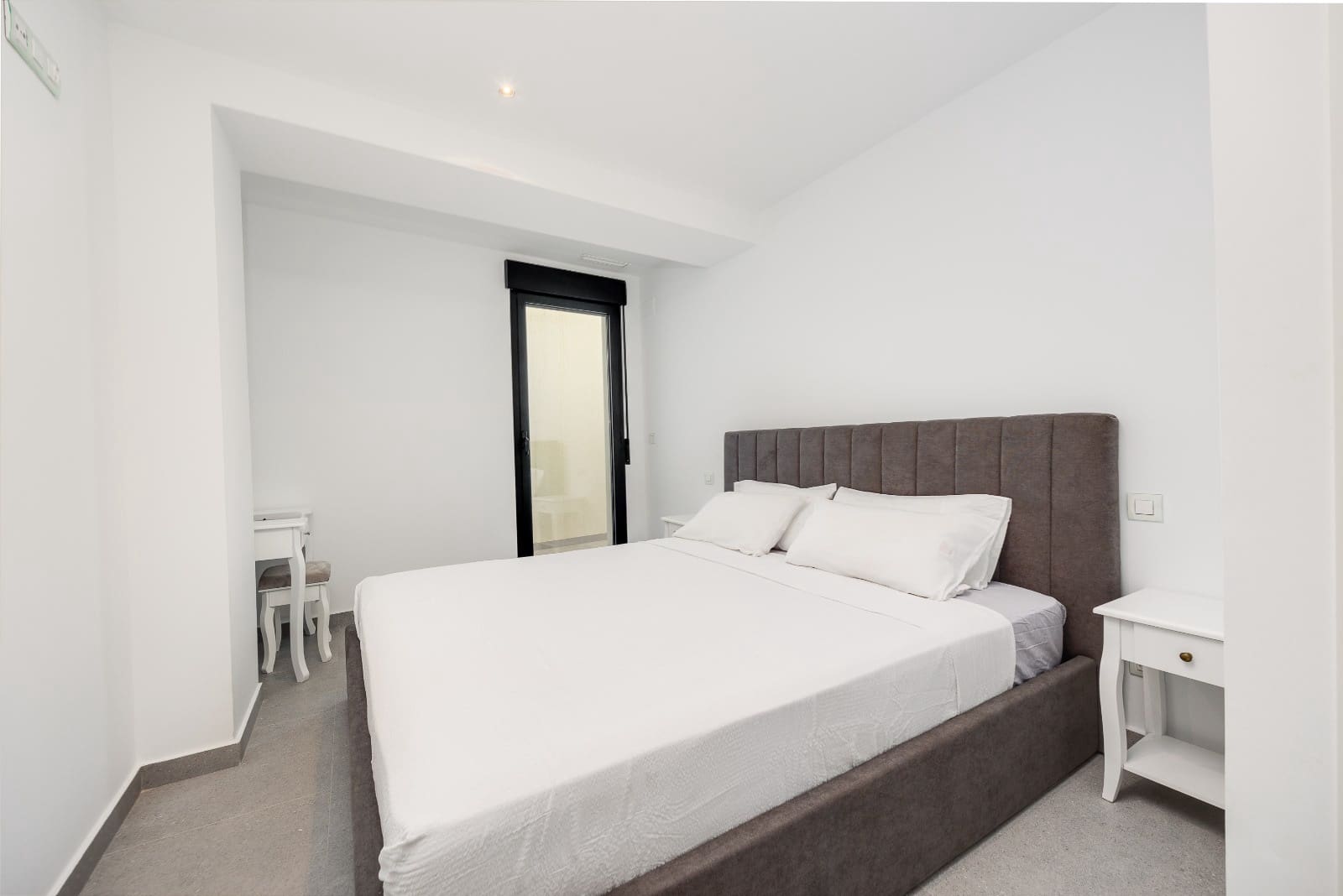 4 chambre Appartement à vendre à Guardamar del Segura avec piscine garage - 390 000 € (Ref: 10035661)