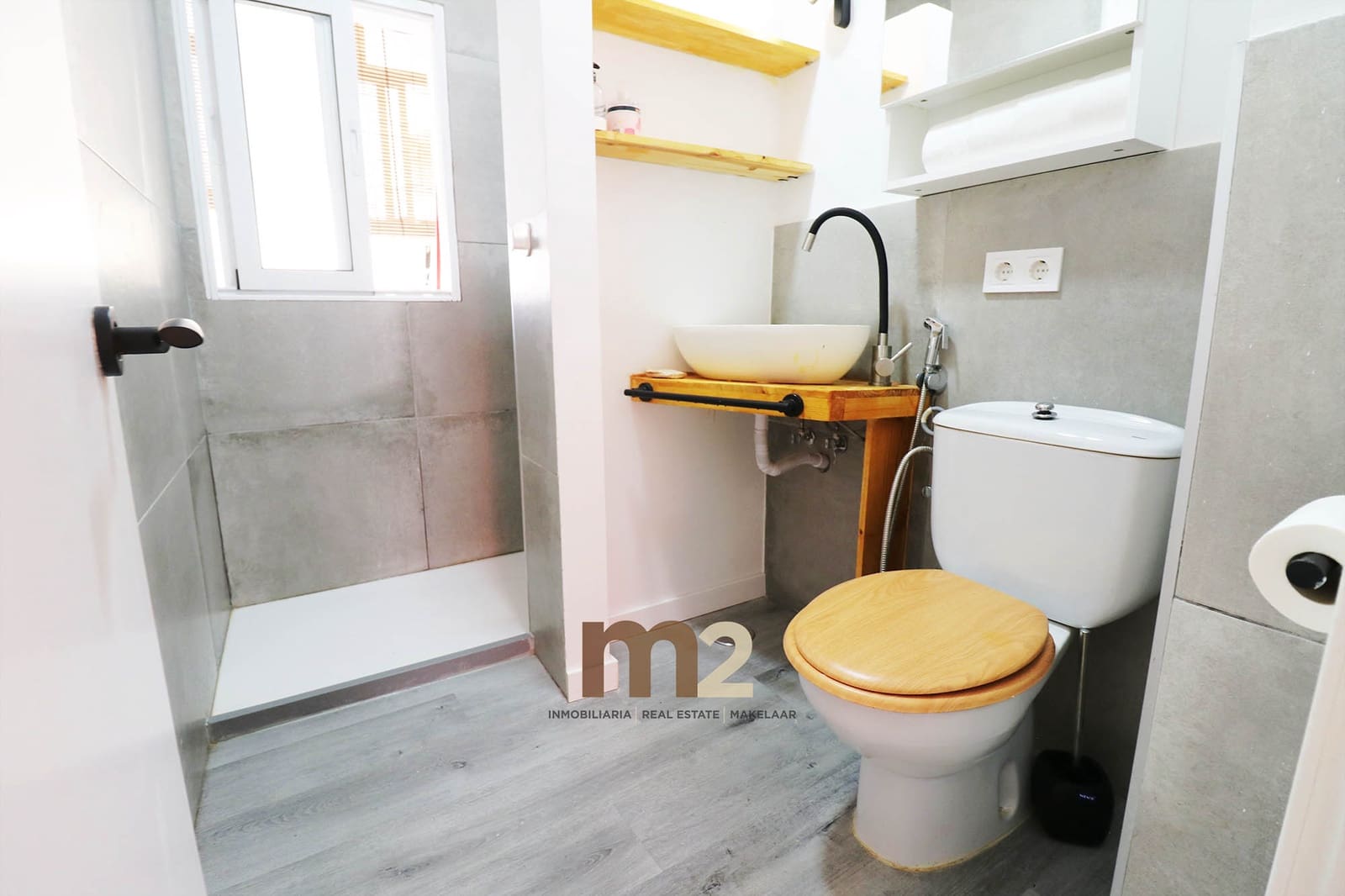 2 bedroom Apartment for rent in Torrevieja - € 800 (Ref: 10035756)