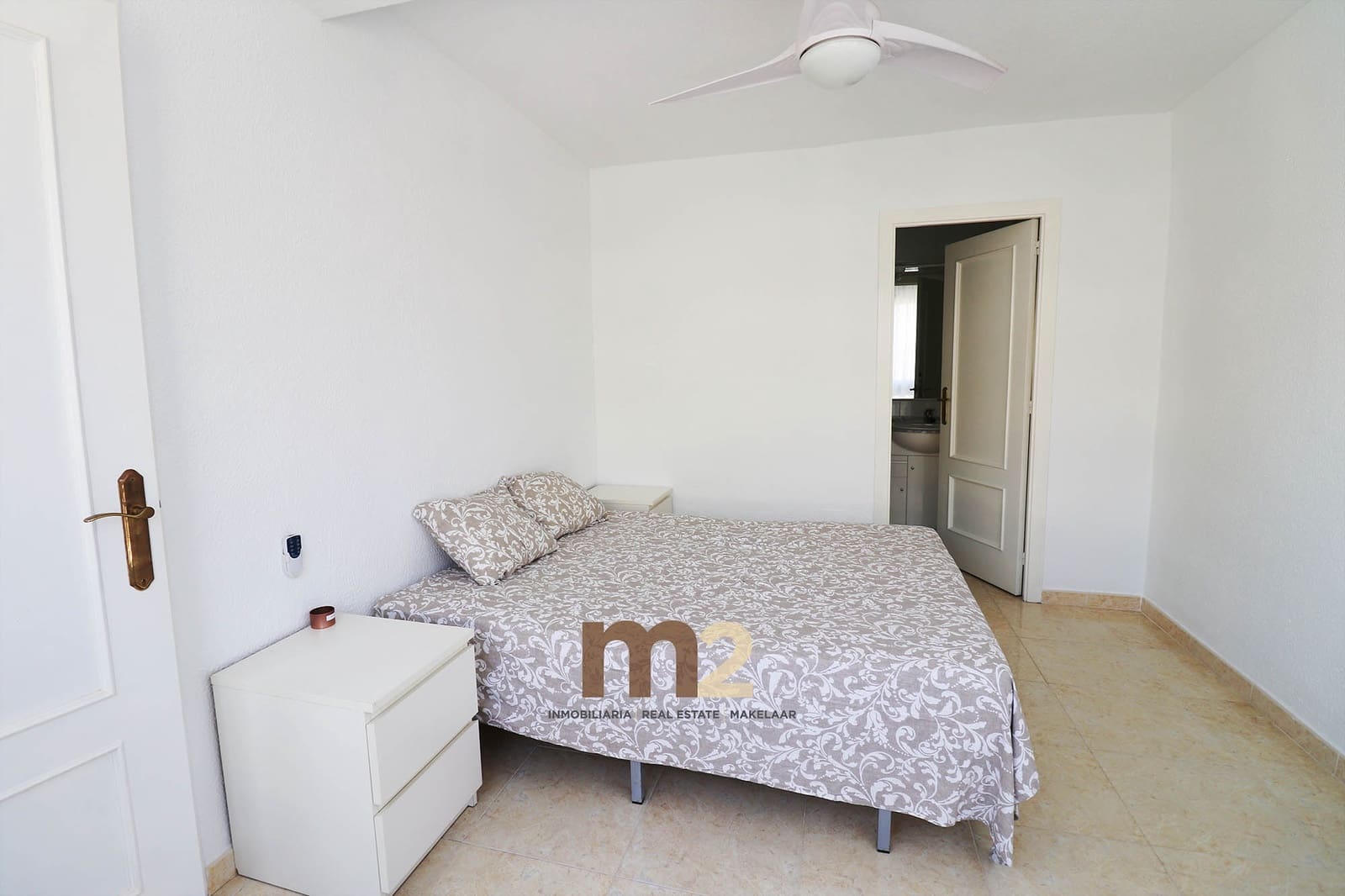 3 soverom Leilighet til leie i Guardamar del Segura - € 800 (Ref: 10057590)