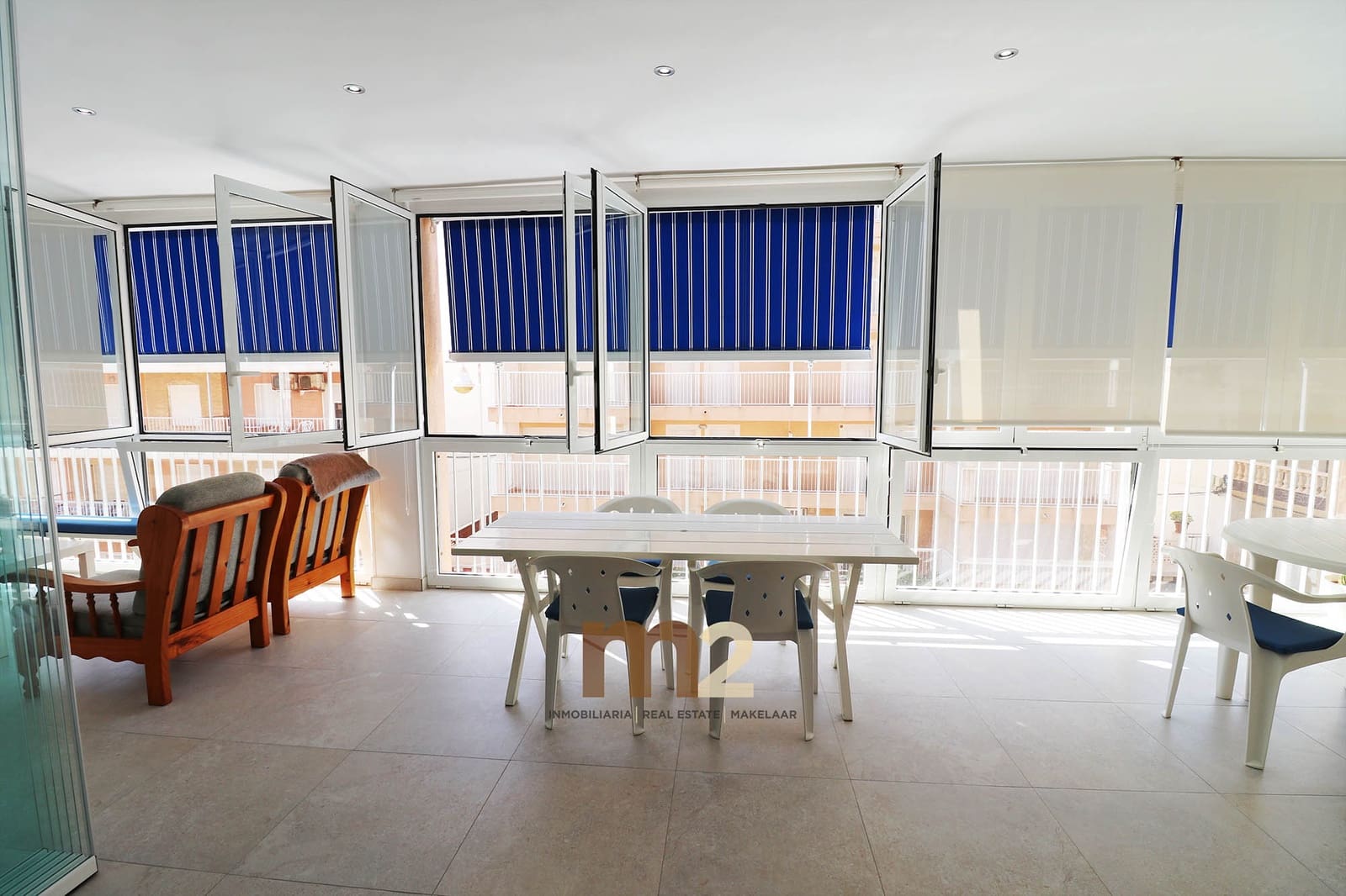 2 bedroom Apartment for rent in Guardamar del Segura with garage - € 900 (Ref: 10076990)