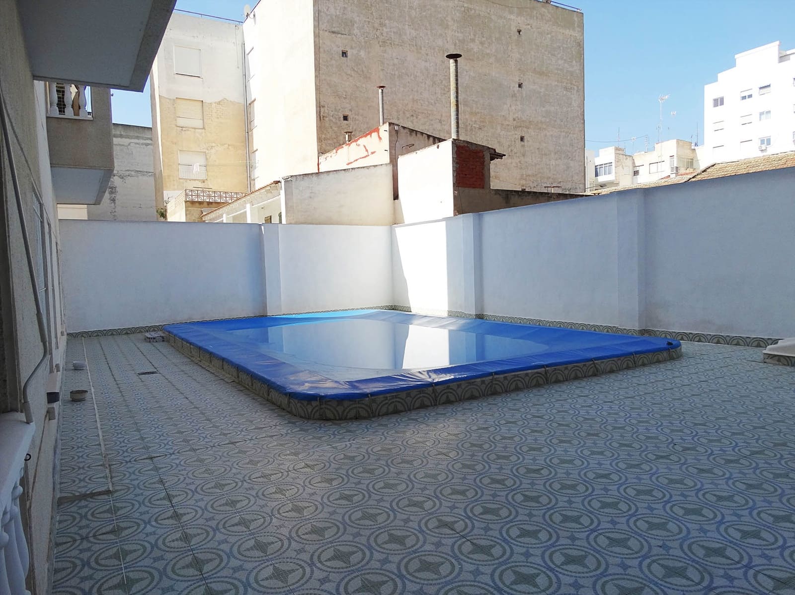 1 Zimmer Apartment zu vermieten in Guardamar del Segura mit Pool - 600 € (Ref: 10099123)