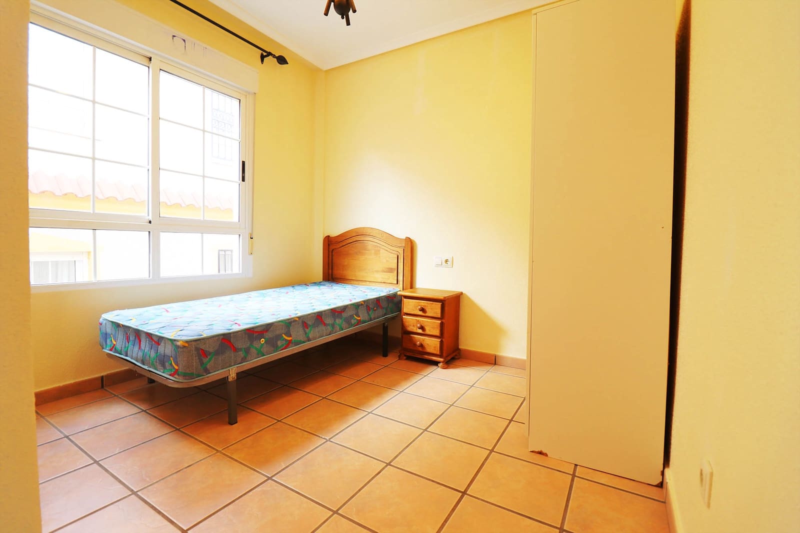3 camera da letto Bungalow da affittare in Guardamar del Segura con piscina garage - 950 € (Rif: 10160552)