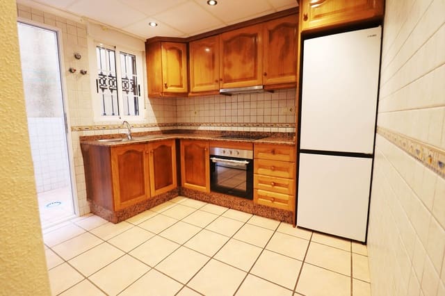 3 bedroom Bungalow for rent in El Edén, Guardamar del Segura with pool garage - € 950 (Ref: 10160552)