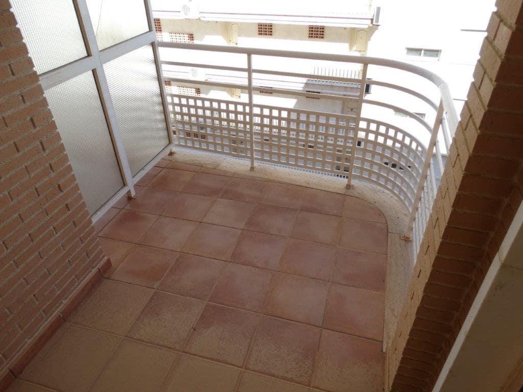 2 bedroom Apartment for rent in Guardamar del Segura with pool garage - € 800 (Ref: 3941847)