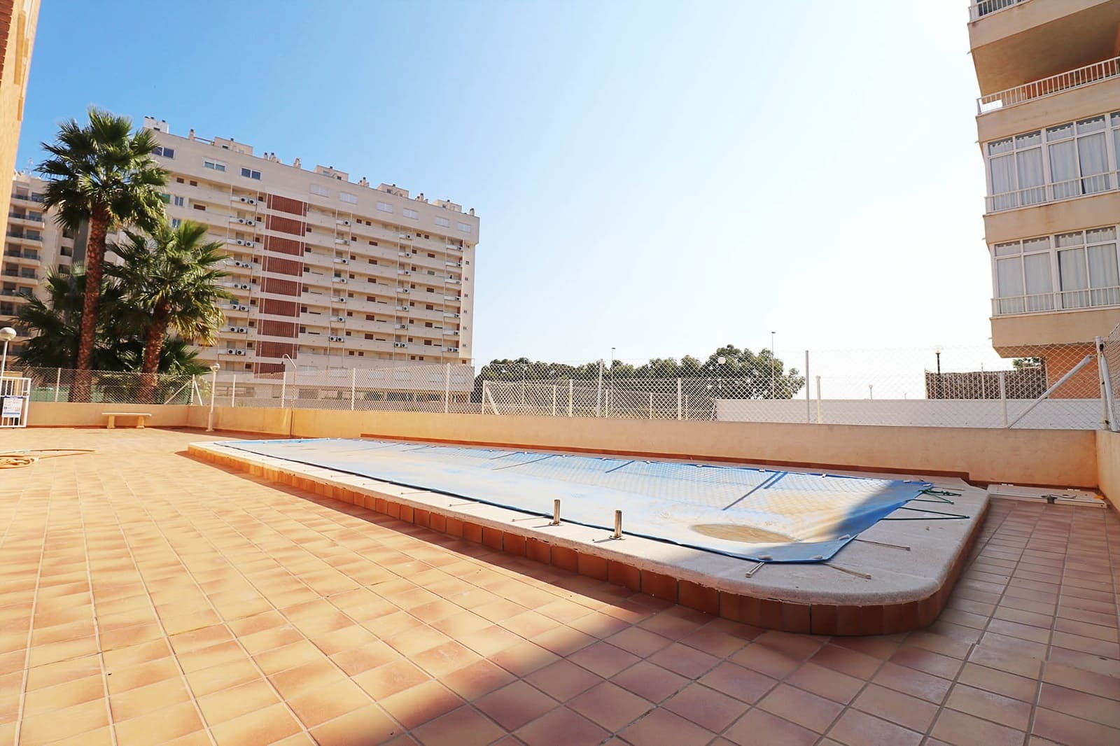 2 bedroom Apartment for rent in Guardamar del Segura with pool garage - € 800 (Ref: 3941847)