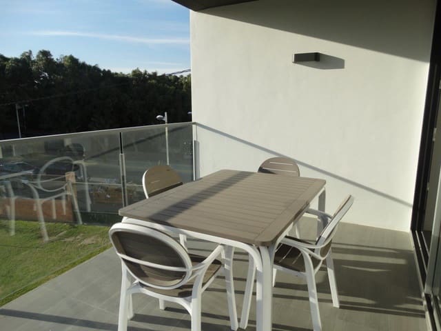 3 soveværelse Lejlighed til leje i Guardamar del Segura med swimmingpool - € 1.500 (Ref: 4400574)