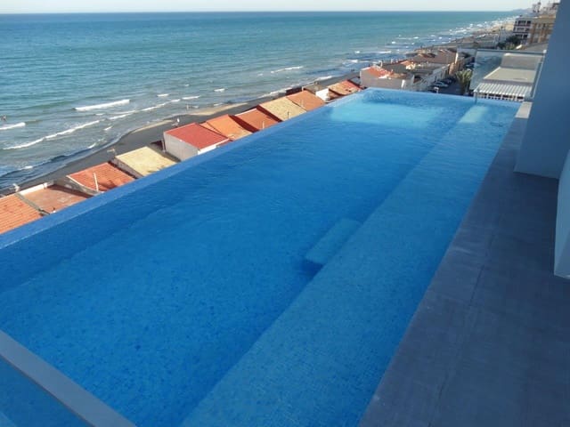 3 soveværelse Lejlighed til leje i Guardamar del Segura med swimmingpool - € 1.500 (Ref: 4400574)