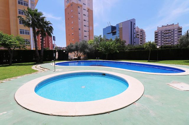 2 soveværelse Lejlighed til leje i Puerto Deportivo, Guardamar del Segura med swimmingpool garage - € 750 (Ref: 8089275)