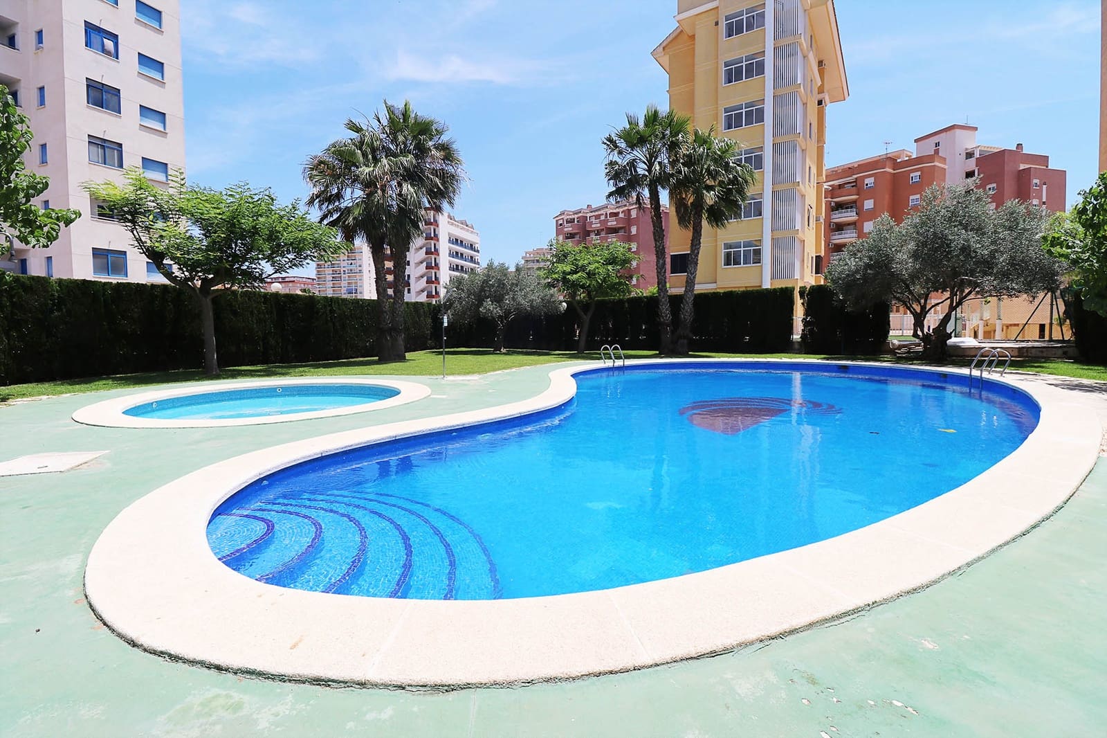2 soveværelse Lejlighed til leje i Guardamar del Segura med swimmingpool garage - € 750 (Ref: 8089275)