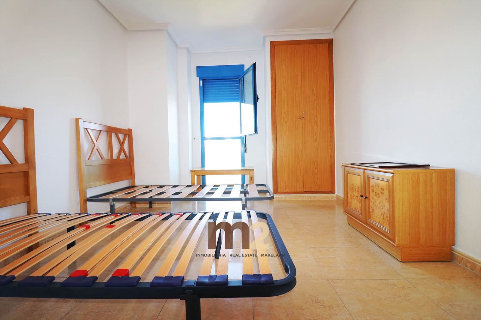 2 soveværelse Lejlighed til leje i Guardamar del Segura med swimmingpool garage - € 750 (Ref: 8089275)
