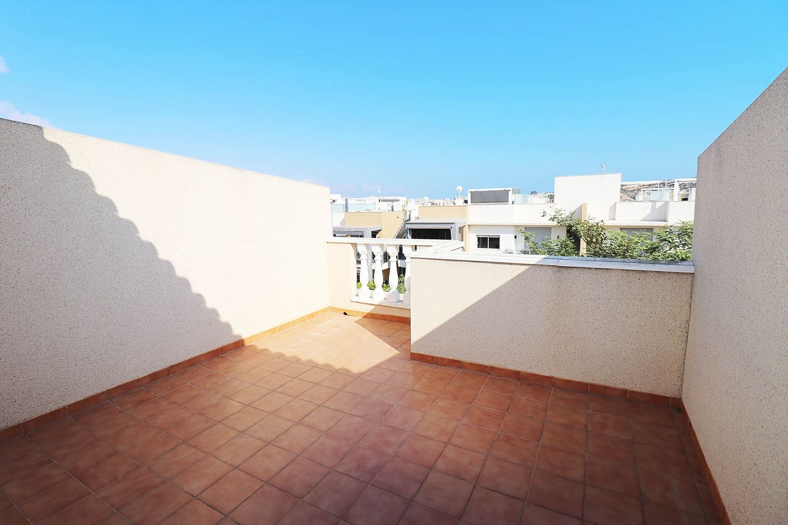 3 soverom Bungalow til leie i Guardamar del Segura med svømmebasseng garasje - € 950 (Ref: 8492938)