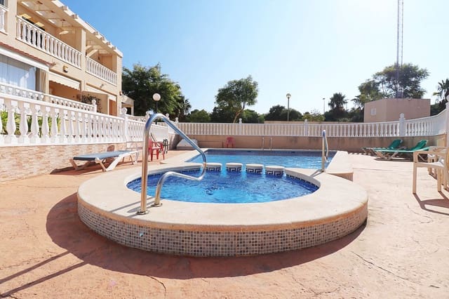 Bungalow de 3 chambres à louer à El Edén, Guardamar del Segura avec piscine garage - 950 € (Ref: 8492938)