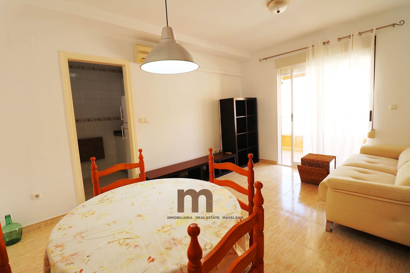 2 makuuhuone Huoneisto vuokrattavana paikassa Guardamar del Segura mukana 
autotalli - 750 € (Ref: 8983225)
