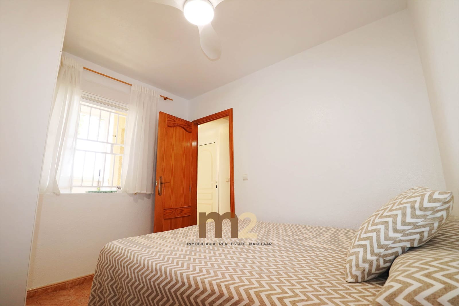 2 soveværelse Lejlighed til leje i Guardamar del Segura med swimmingpool - € 750 (Ref: 9200088)