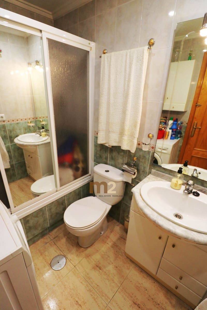 3 sovrum Strandlägenhet till salu i Guardamar del Segura med garage - 179 900 € (Ref: 9360583)