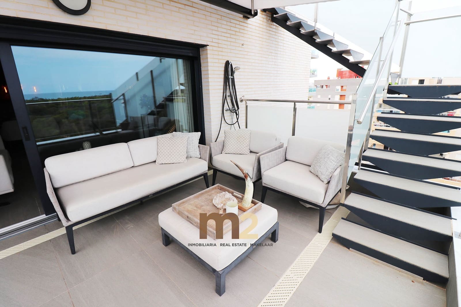 3 bedroom Penthouse for sale in Guardamar del Segura with pool garage - € 580,000 (Ref: 9403638)