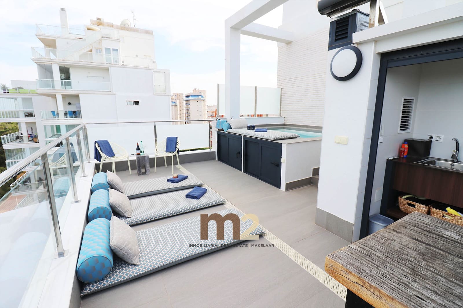 3 bedroom Penthouse for sale in Guardamar del Segura with pool garage - € 580,000 (Ref: 9403638)