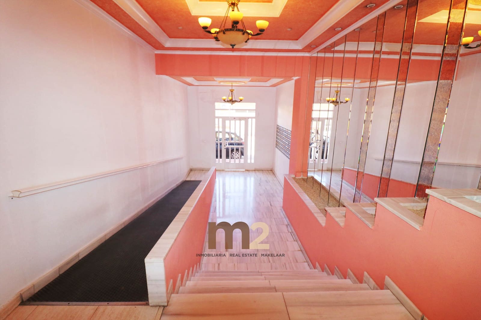 Apartamento de 2 habitaciones en Guardamar del Segura en venta con piscina - 137.000 € (Ref: 9403715)