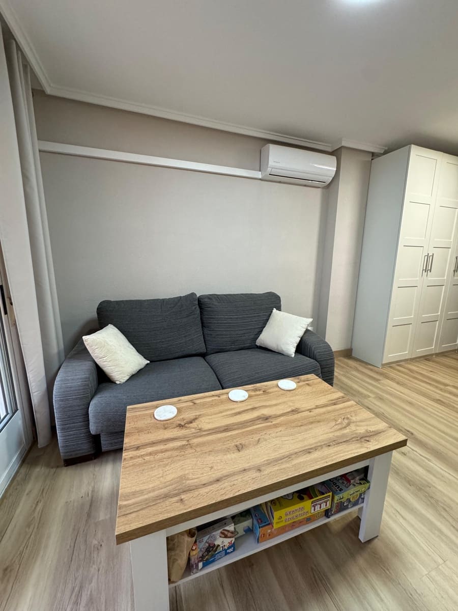 2 makuuhuone Huoneisto vuokrattavana paikassa Guardamar del Segura mukana uima-altaan - 900 € (Ref: 9409856)