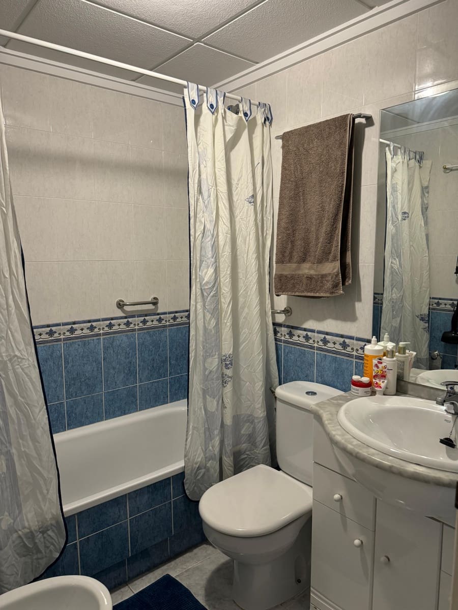 2 makuuhuone Huoneisto vuokrattavana paikassa Guardamar del Segura mukana uima-altaan - 900 € (Ref: 9409856)