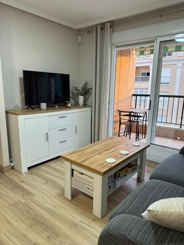 2 makuuhuone Huoneisto vuokrattavana paikassa Zona Pueblo, Guardamar del Segura mukana uima-altaan - 900 € (Ref: 9409856)