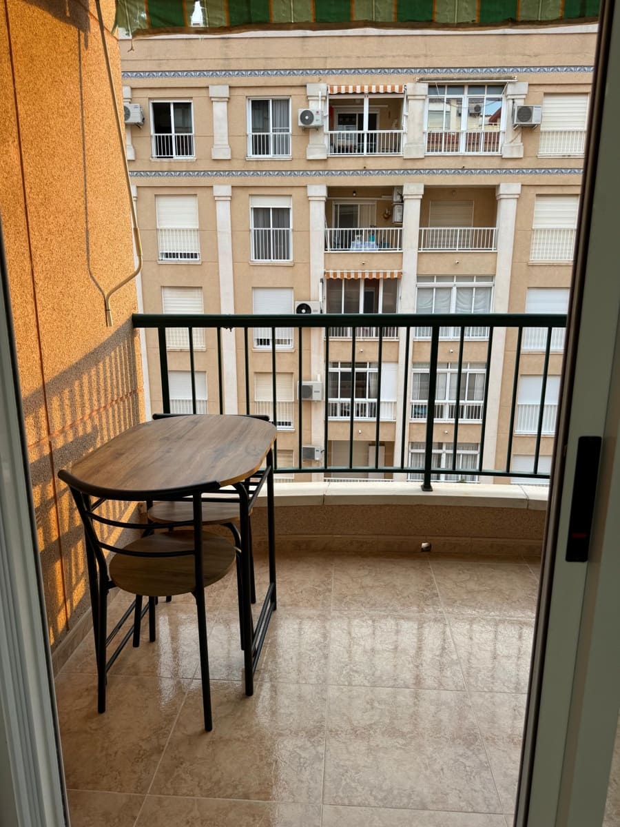 2 makuuhuone Huoneisto vuokrattavana paikassa Guardamar del Segura mukana uima-altaan - 900 € (Ref: 9409856)