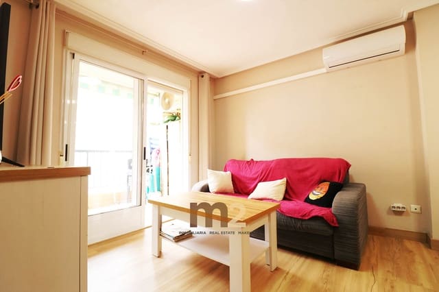 Apartamento de 2 habitaciones en Zona Pueblo, Guardamar del Segura en alquiler con piscina - 850 € (Ref: 9409856)