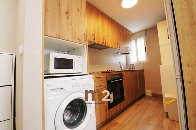 Apartamento de 2 habitaciones en Zona Pueblo, Guardamar del Segura en alquiler con piscina - 850 € (Ref: 9409856)