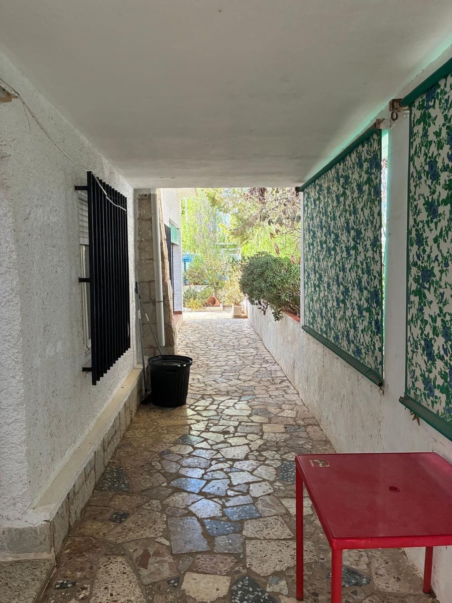 4 quarto Moradia para venda em Torrevieja com piscina - 375 000 € (Ref: 9453616)